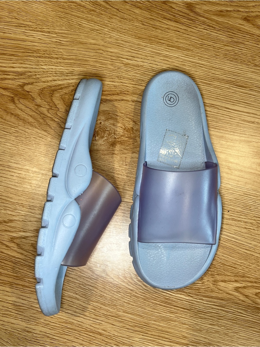 Urban Outfitters Skye Molded Slide Sandal size 9